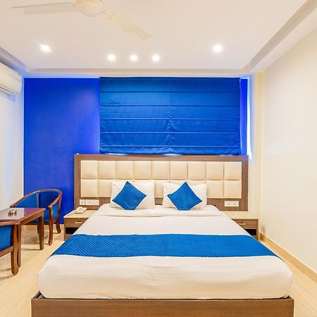 Fabhotel Oyster Villa Гургаон Экстерьер фото