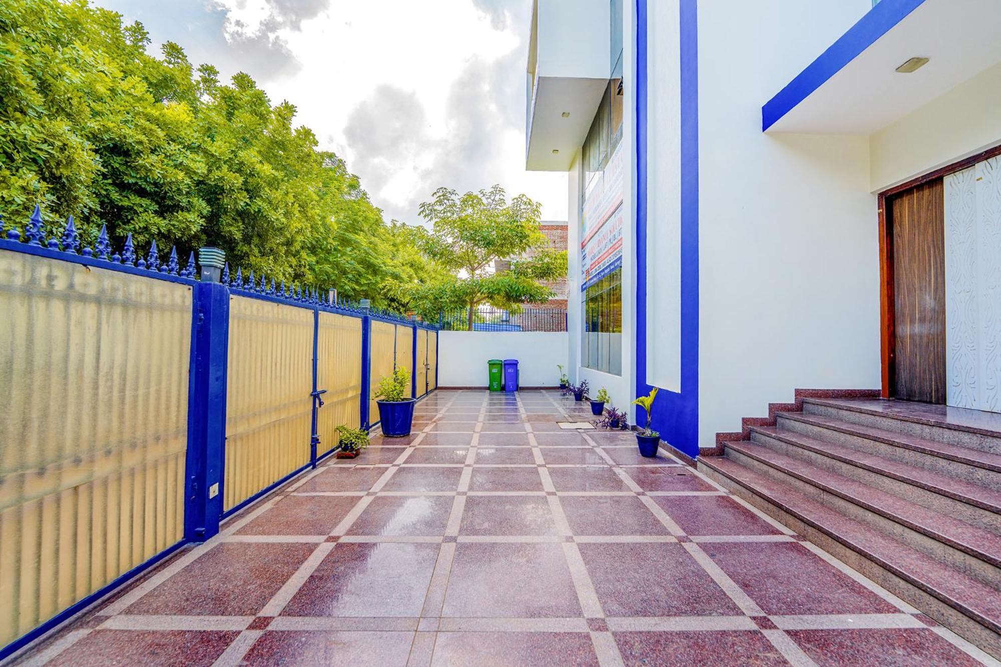 Fabhotel Oyster Villa Гургаон Экстерьер фото