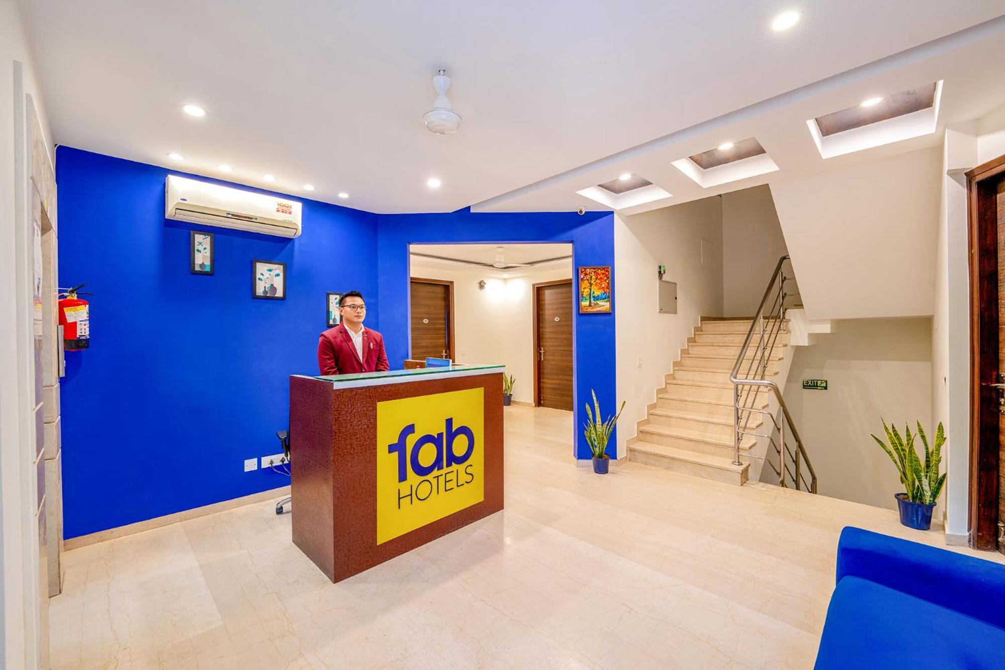 Fabhotel Oyster Villa Гургаон Экстерьер фото